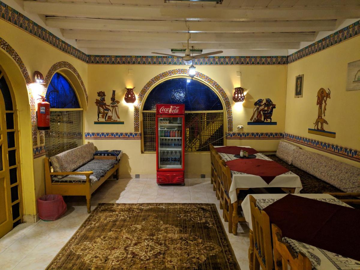 Elphardous Hotel Luxor Exterior foto